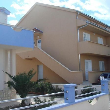 Apartments Domuzin Биоград-на-Мору Экстерьер фото